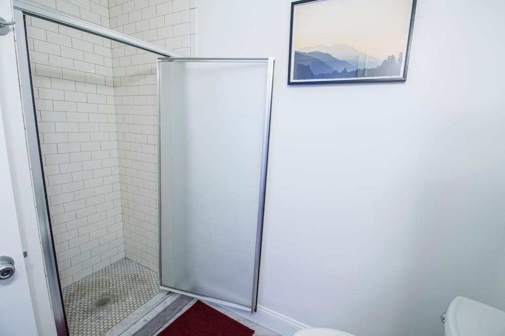 4Br 1,5Bh Sunny Apt In Roxbury Apartment Бостън Стая снимка